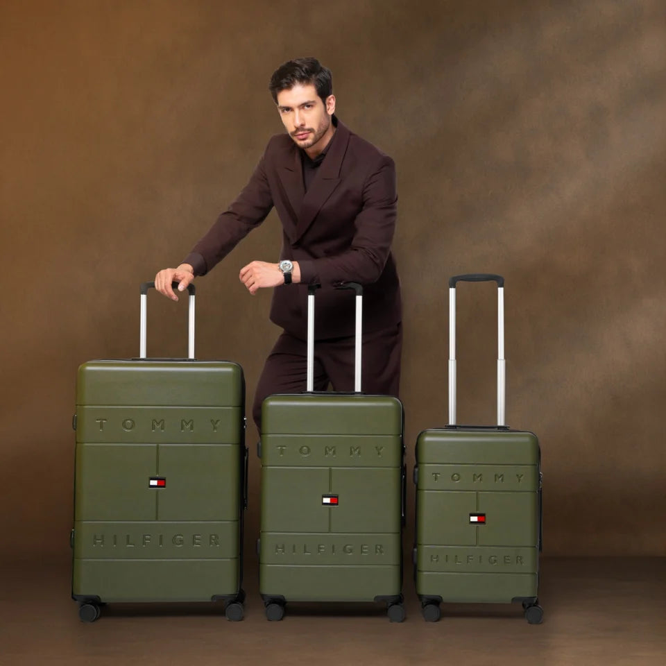 Tommy Hilfiger Fame Hard Luggage - Luggage Lounge