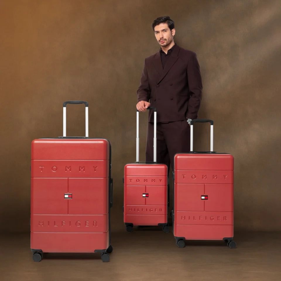 Tommy Hilfiger Fame Hard Luggage - Luggage Lounge