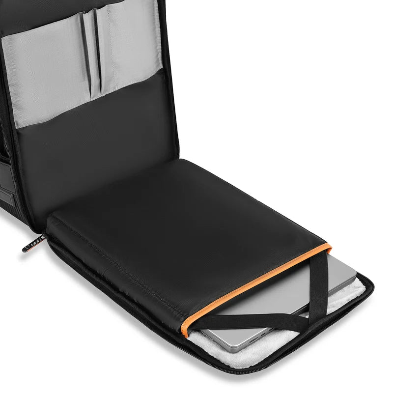 Urban Jungle Frontier Laptop Backpack – Your Ultimate Commuting Companion