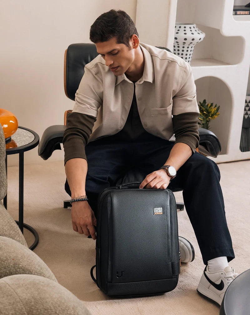 Urban Jungle Frontier Laptop Backpack – Your Ultimate Commuting Companion